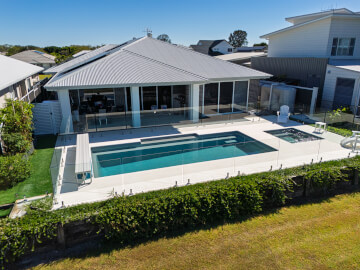 <b>Frameless Glass Pool Fencing in Harrington</b>