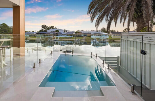 <b>Glass Balustrading Port Macquarie</b>