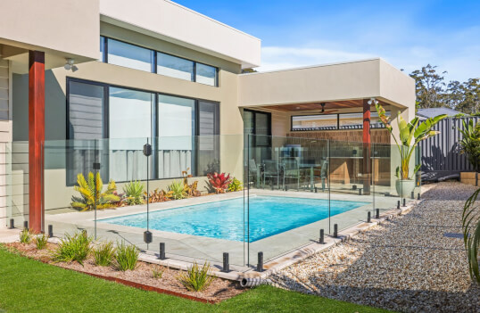 <b>Frameless Glass Pool Fencing&nbsp; Neave Way</b>