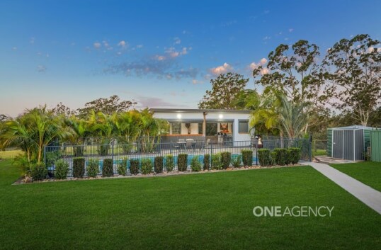 Mid Coast Glass Fencing